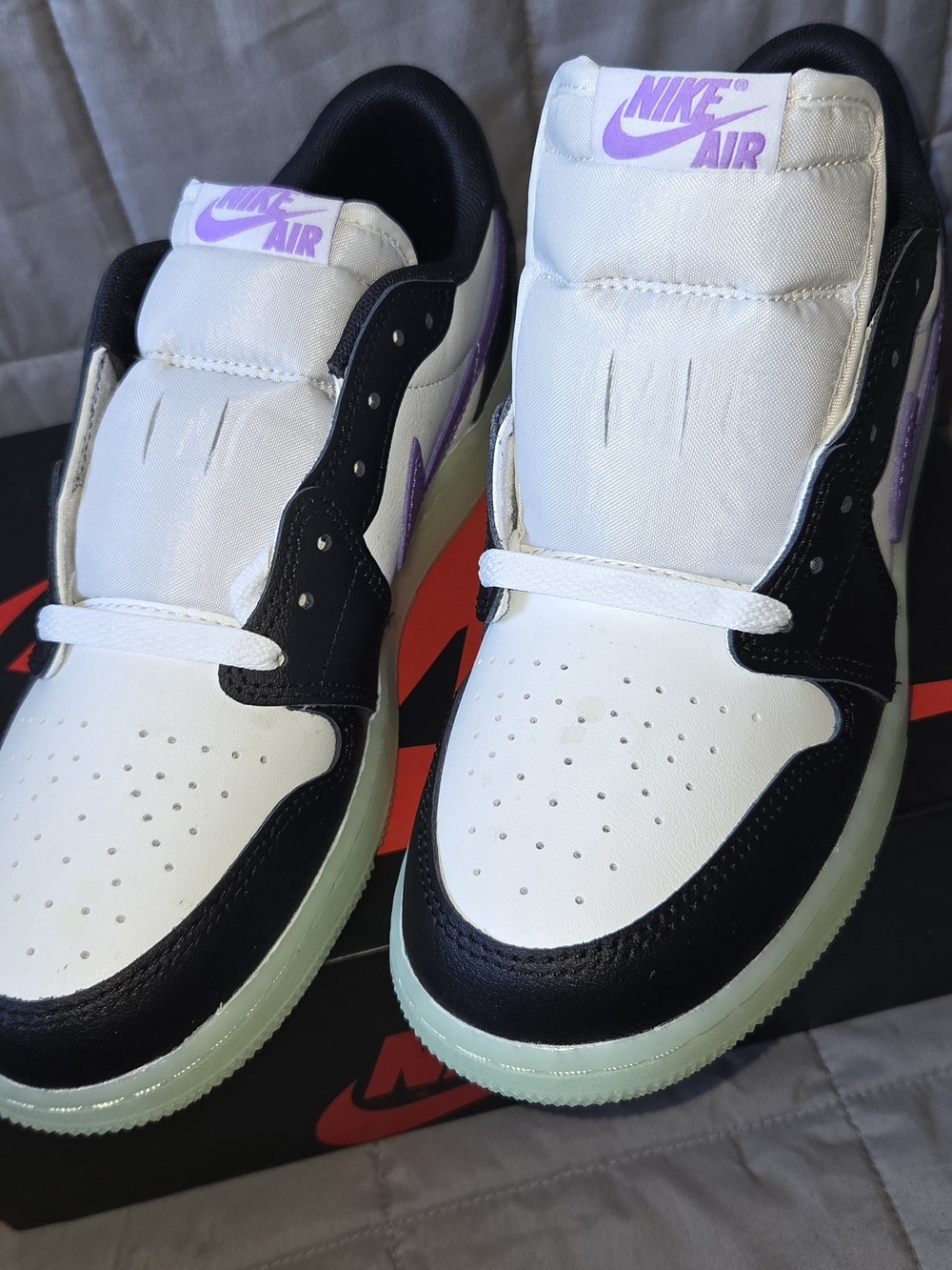 Big Kid's Jordan 1 Retro Low OG Black/Black Raspberry (HF0410 001) Size 7